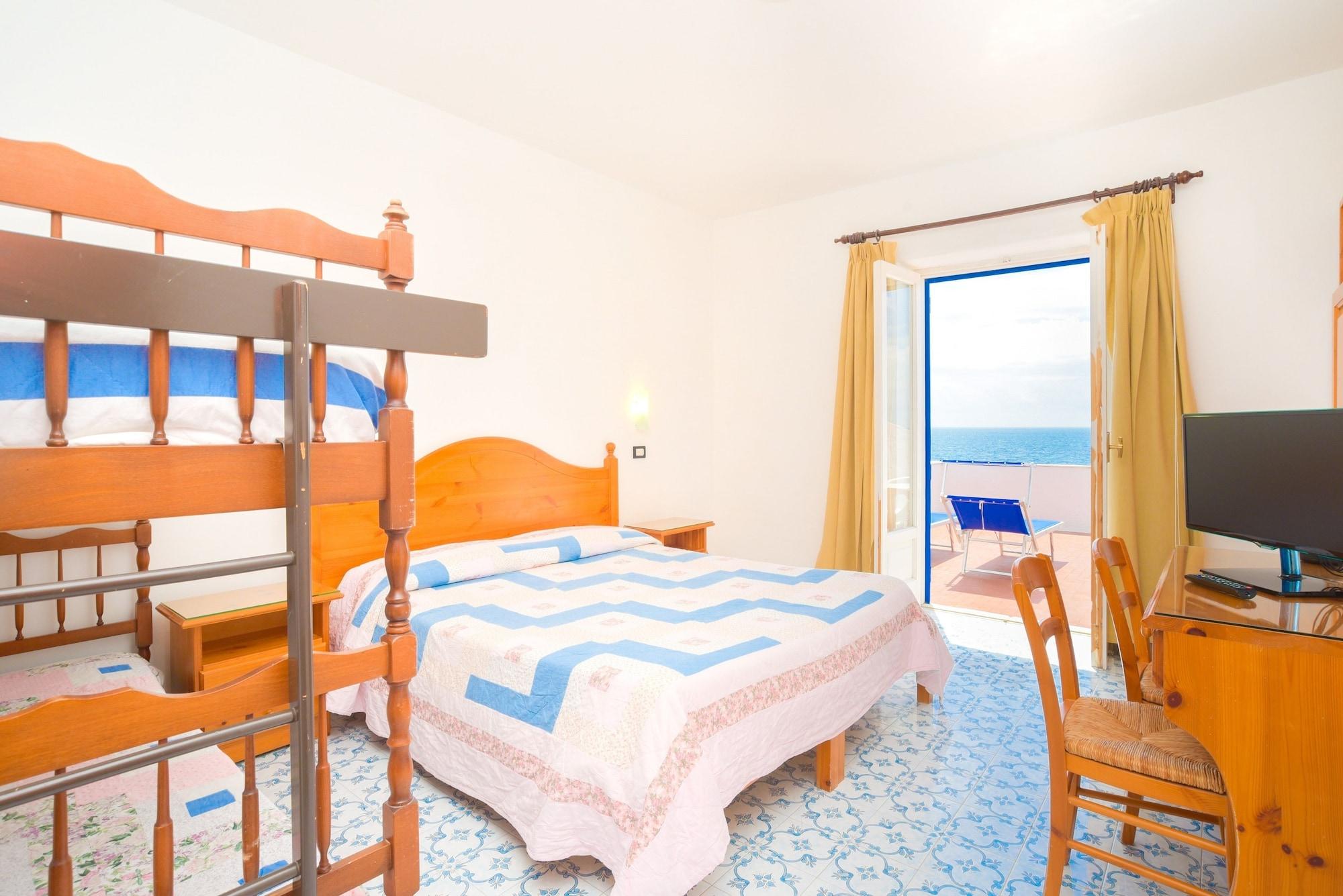 Hotel Regina Del Mare Barano dʼIschia المظهر الخارجي الصورة