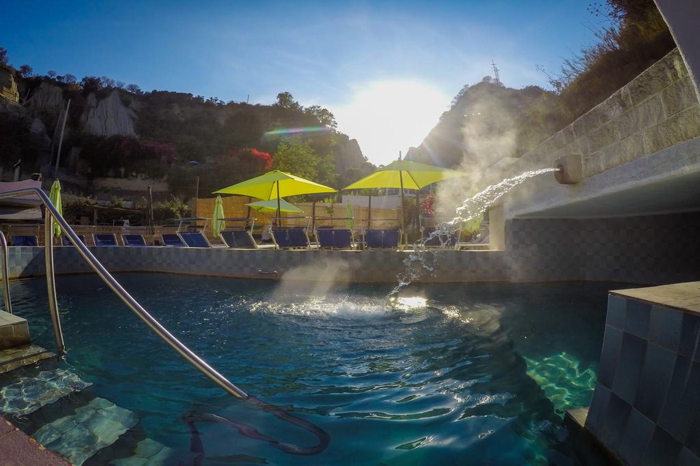 Hotel Regina Del Mare Barano dʼIschia المظهر الخارجي الصورة