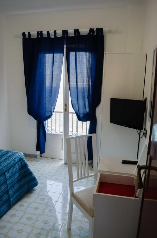 Hotel Regina Del Mare Barano dʼIschia المظهر الخارجي الصورة