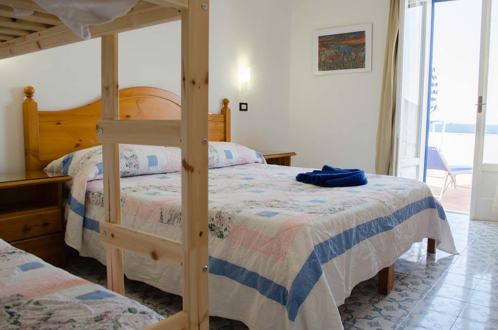 Hotel Regina Del Mare Barano dʼIschia المظهر الخارجي الصورة