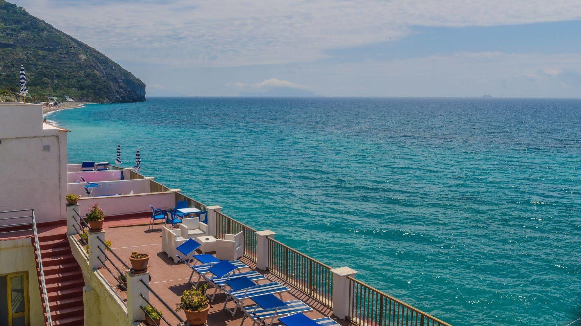 Hotel Regina Del Mare Barano dʼIschia المظهر الخارجي الصورة