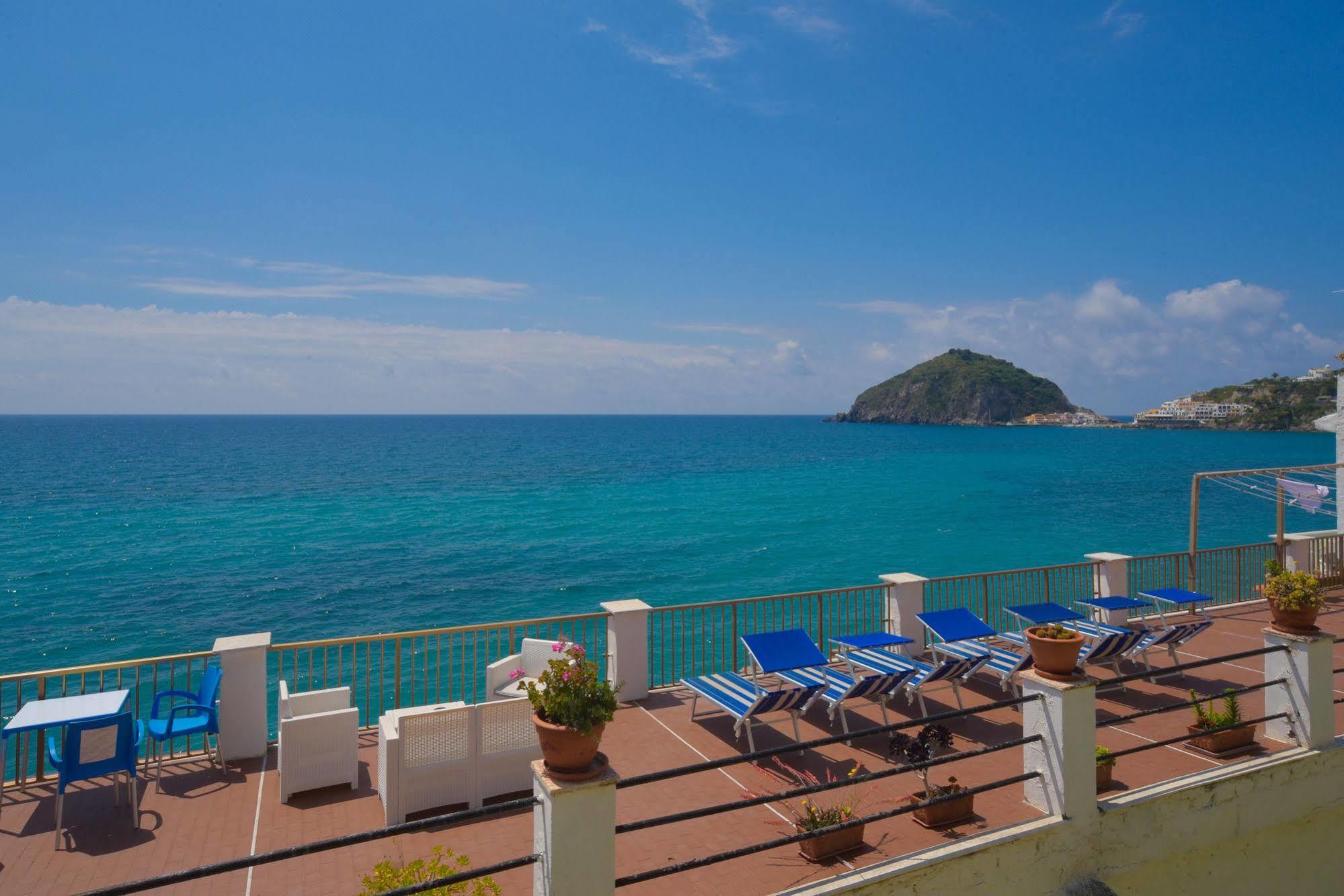 Hotel Regina Del Mare Barano dʼIschia المظهر الخارجي الصورة