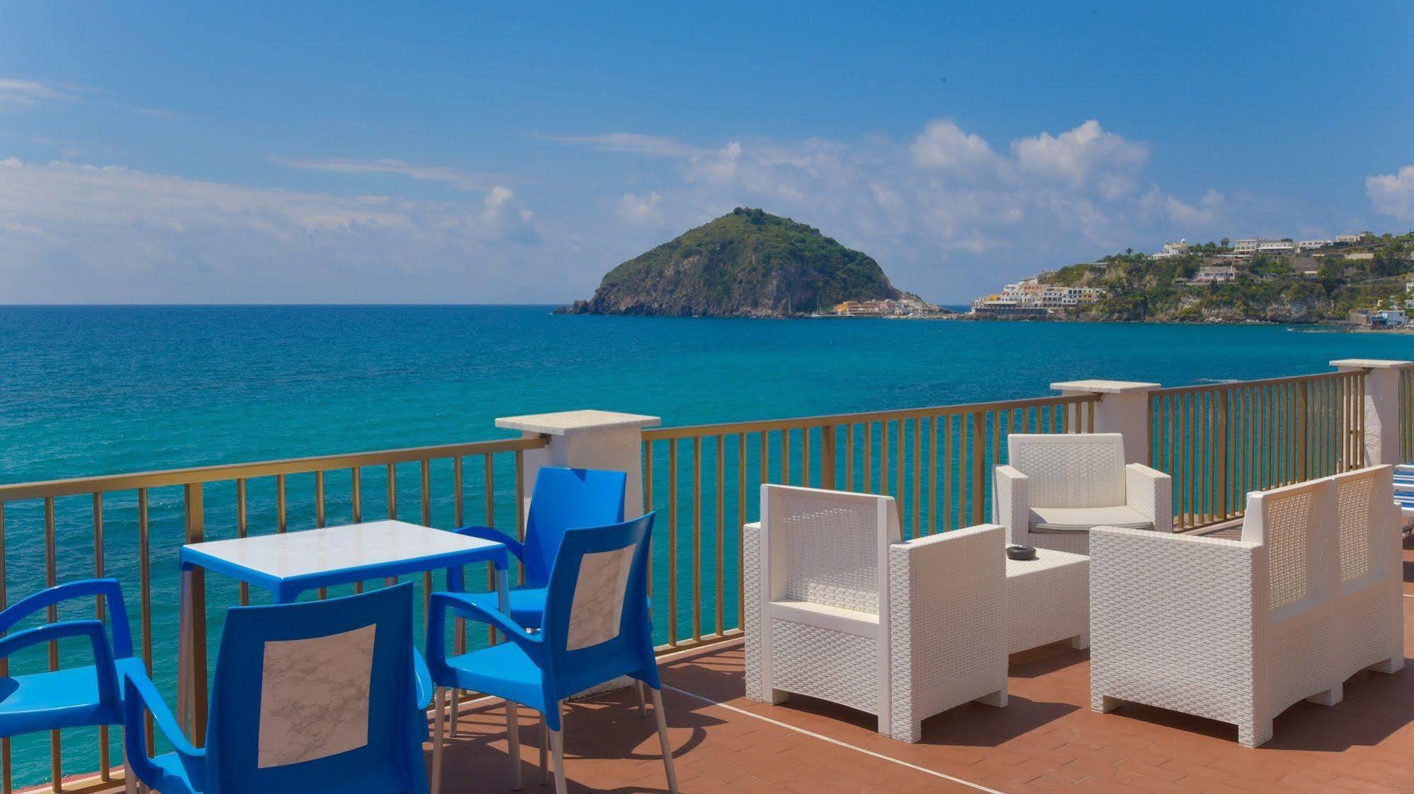 Hotel Regina Del Mare Barano dʼIschia المظهر الخارجي الصورة